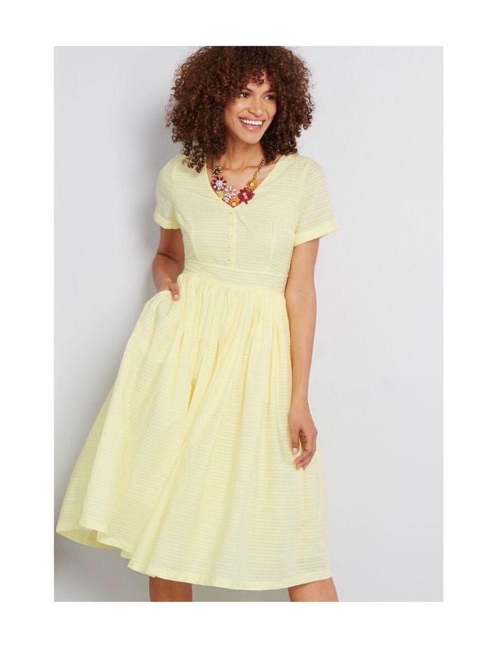 NWT ModCloth Yellow Retro Fit & Flare Dress 26 – Tulle Lining, V‑Neck, Buttons